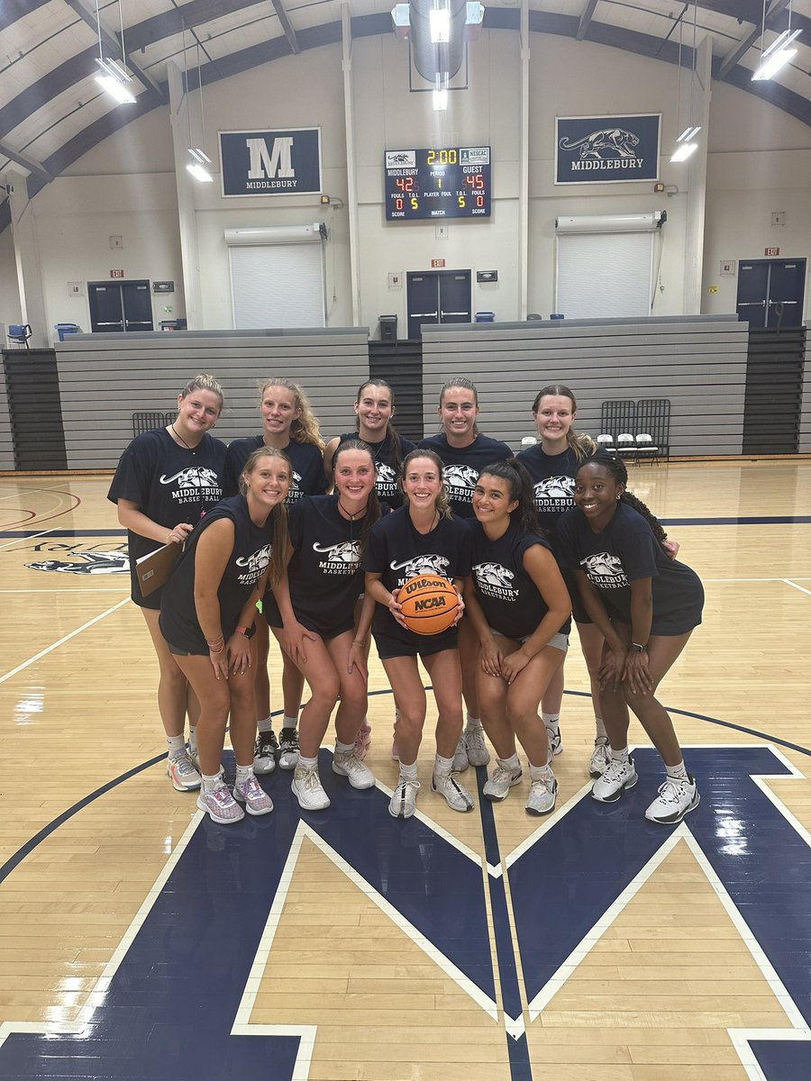 Elite Camp = best day of the summer! Couldn’t have done it without the help of our current players who made the day extra special Ⓜ️ 

Thanks to all the campers for giving us their time, energy and effort 🏀 So fun sharing our program with you for the day #middwbball