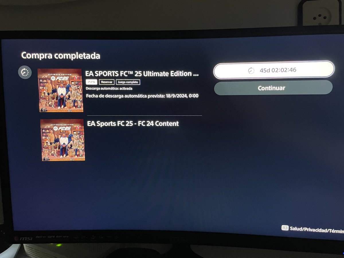 sergiomartiin99's tweet photo. Muy muy muy contento con el regalo del Manager, muchas gracias increíble estos detalles para los más fieles! @Marbella_FC_ 
🚀🚀🫶🏼 https://t.co/KD92qfeUVW