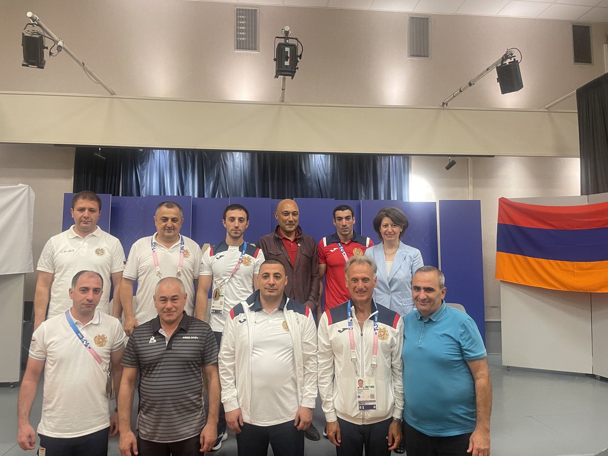 SarkisianSandra's tweet photo. 🥈Bravo ! Chatlav Artur Davtyan pour cette médaille en #gymnastique. Félicitations aux entraîneurs également et à cette dynamique équipe d’athlètes 🇦🇲! En présence de Mme @tolmajian ! #Paris2024 #UGAB #Courcelles #Paris17 🇫🇷🇦🇲🤝 https://t.co/rNIHOpRWHE