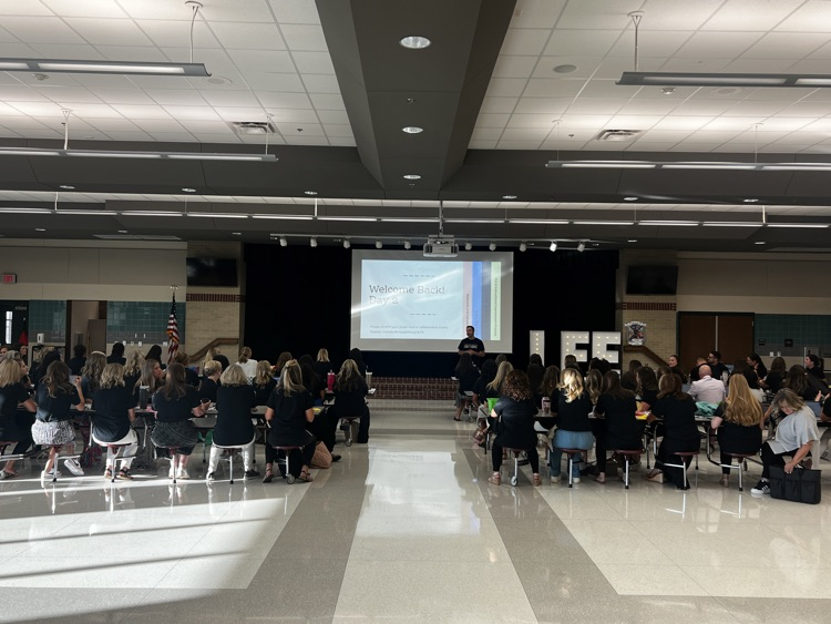 LightFarmsElem's tweet photo. Convocation Day 24-25 is in the books! This morning we did some visioning and goal work, and then rode PISD buses to convocation, where district leaders helped us kick off the school year. The LFE PTO and PEF spoiled us with lunch and prizes. August 13th is coming #ProsperProud https://t.co/X2RJvRKpZ2