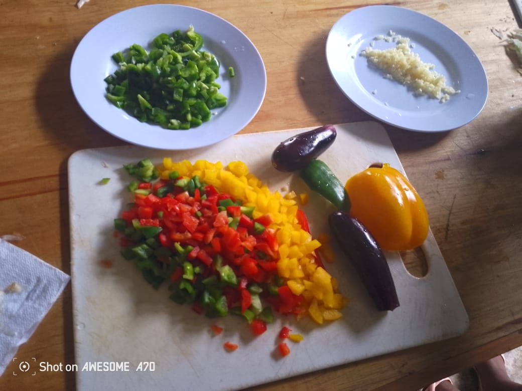 #BreastfeedingSupportForAll
Using food as an engagement tool in underserved communities is crucial. We effectively connect health, education, and art. For instance, during World Breastfeeding Week, we managed to hold a cooking demonstration with young adolescent mothers. <a href="/aphrc/">APHRC</a>
