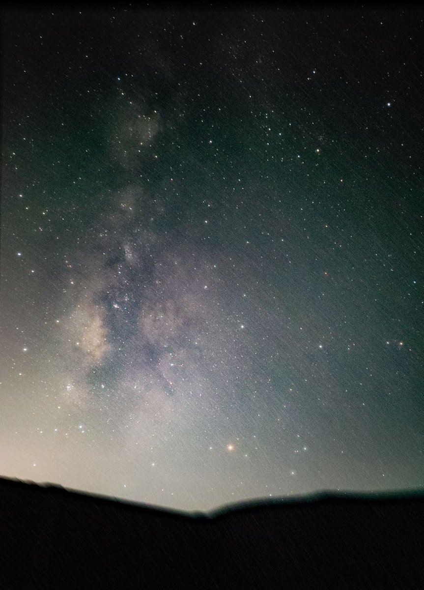 smartphone_astr's tweet image. By our member Leo ABC - 10 images of 30 seconds
Stacked in #EagleImageStacker 
edited in LR
#Redmi Note 9 P
From Sindh, #Pakistan. / #Astrophotography #smartphone_astrophotography #mobilephotography #Milkyway
