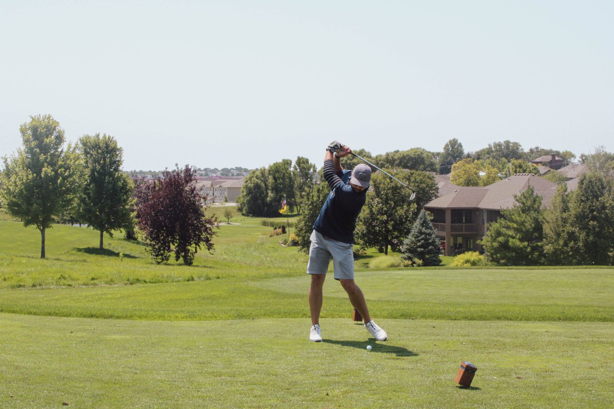 MCLConstruction's tweet image. ⛳ Beautiful day out on the green with our interns!

#golfingday #toughwork #summertime