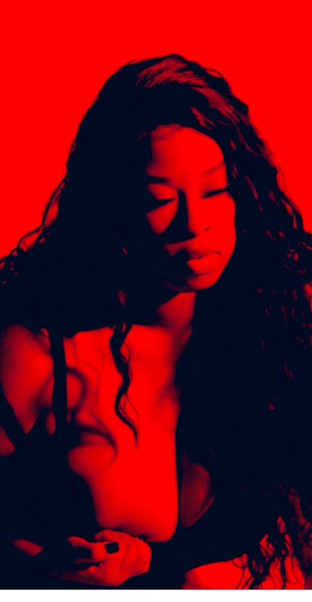 PsycheModelChic's tweet image. Don’t Close Your Eyes 👁️ ….U Might Lose Your Time 2 Shine in the Light  💫✨🖤 #BlackHeart