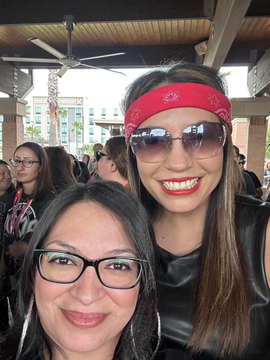 Library media specialists spotted at the district kickoff!! Champions begin in the library and we’re excited for the incoming new school year 🏆 #championschooseHarlingenCISD #hcisdlibraries