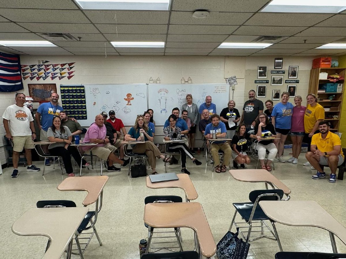 Karns HS Academy of Business & Entreprenership tweet media