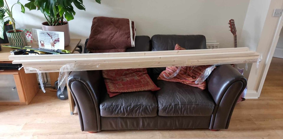 ergeorgiev's tweet photo. Got the idea from this vid: https://t.co/GHHNy75onG,  tho I wouldn't use them for the supplies as they refused to cut the  wood for me and I had to buy a saw and do it manually instead. https://t.co/YzWubl6bgl