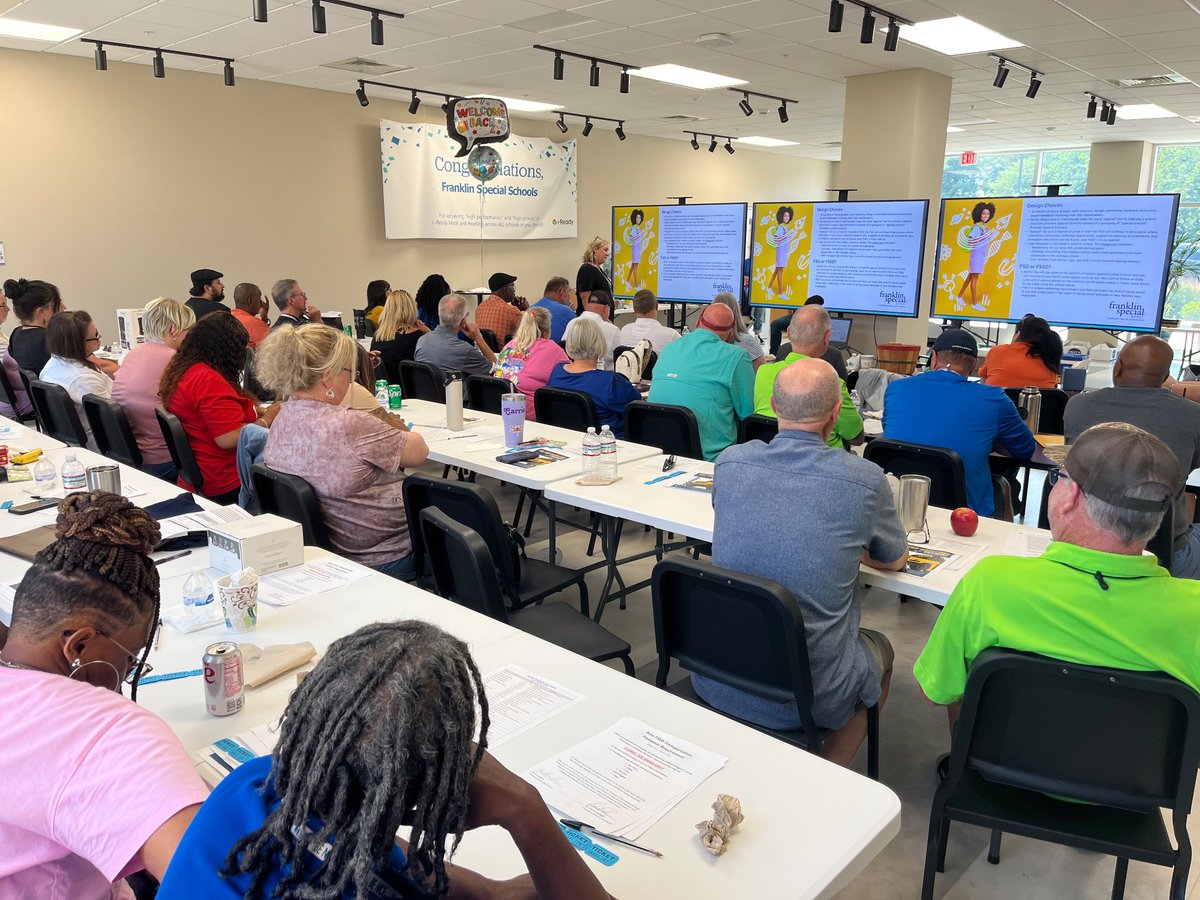 FSSDSchoolBus's tweet photo. @franklinspecial school bus drivers and aides gathered today for back-to-school refresher training and safety updates. #TeamYellowBus is always working to improve safety and service for our students. #SafetyIsJob1 https://t.co/zcD46CRfOf