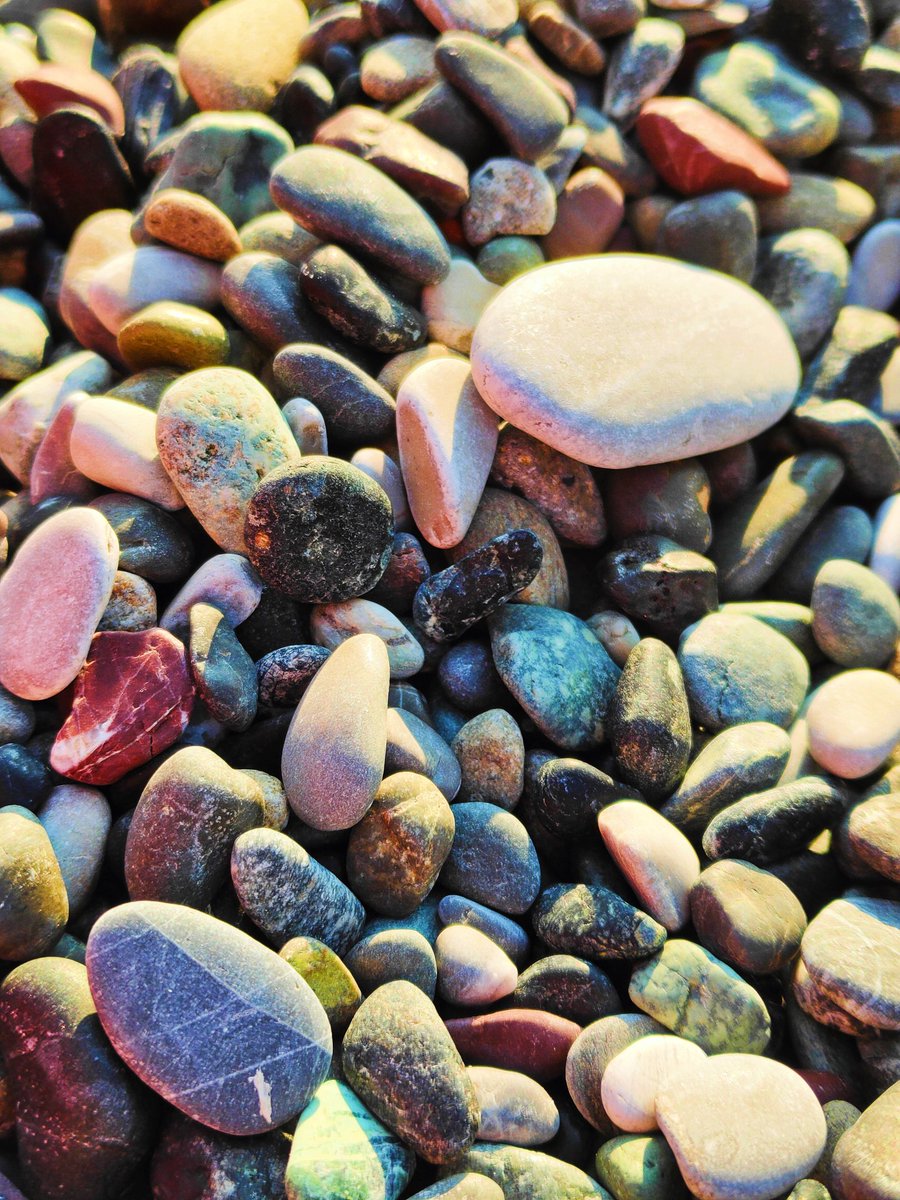 agowitter's tweet image. Sea pebbles @ThePhotoHour