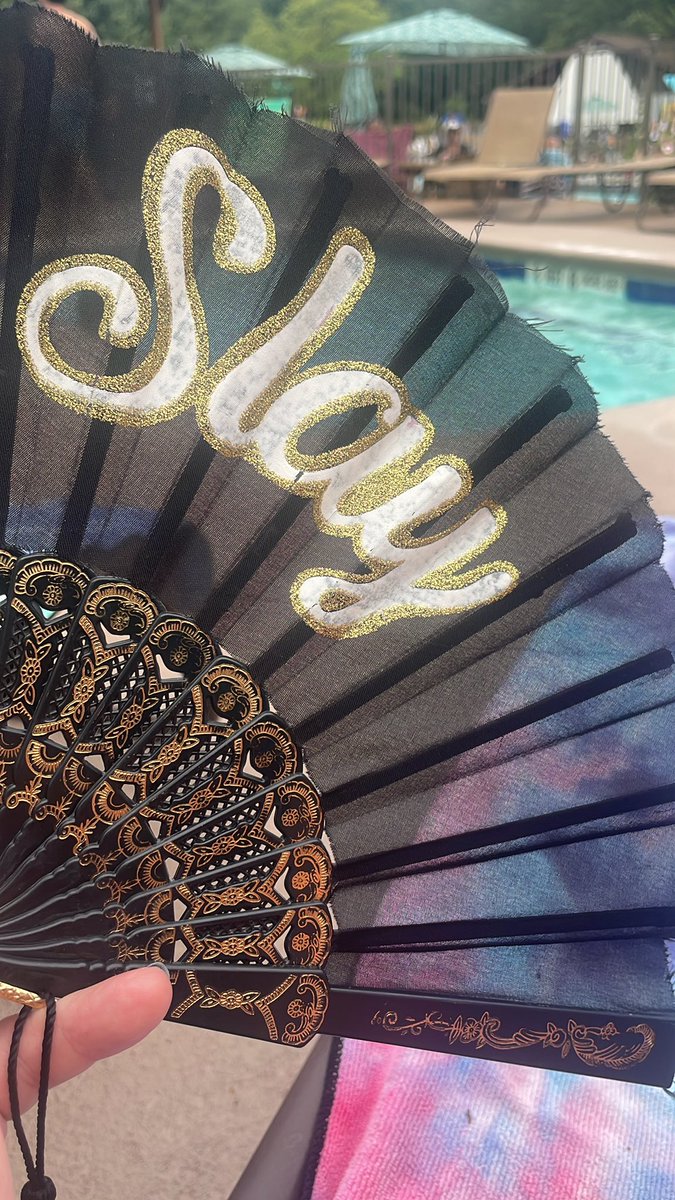 Kathy Bennett 🙈🙉🙊 tweet media