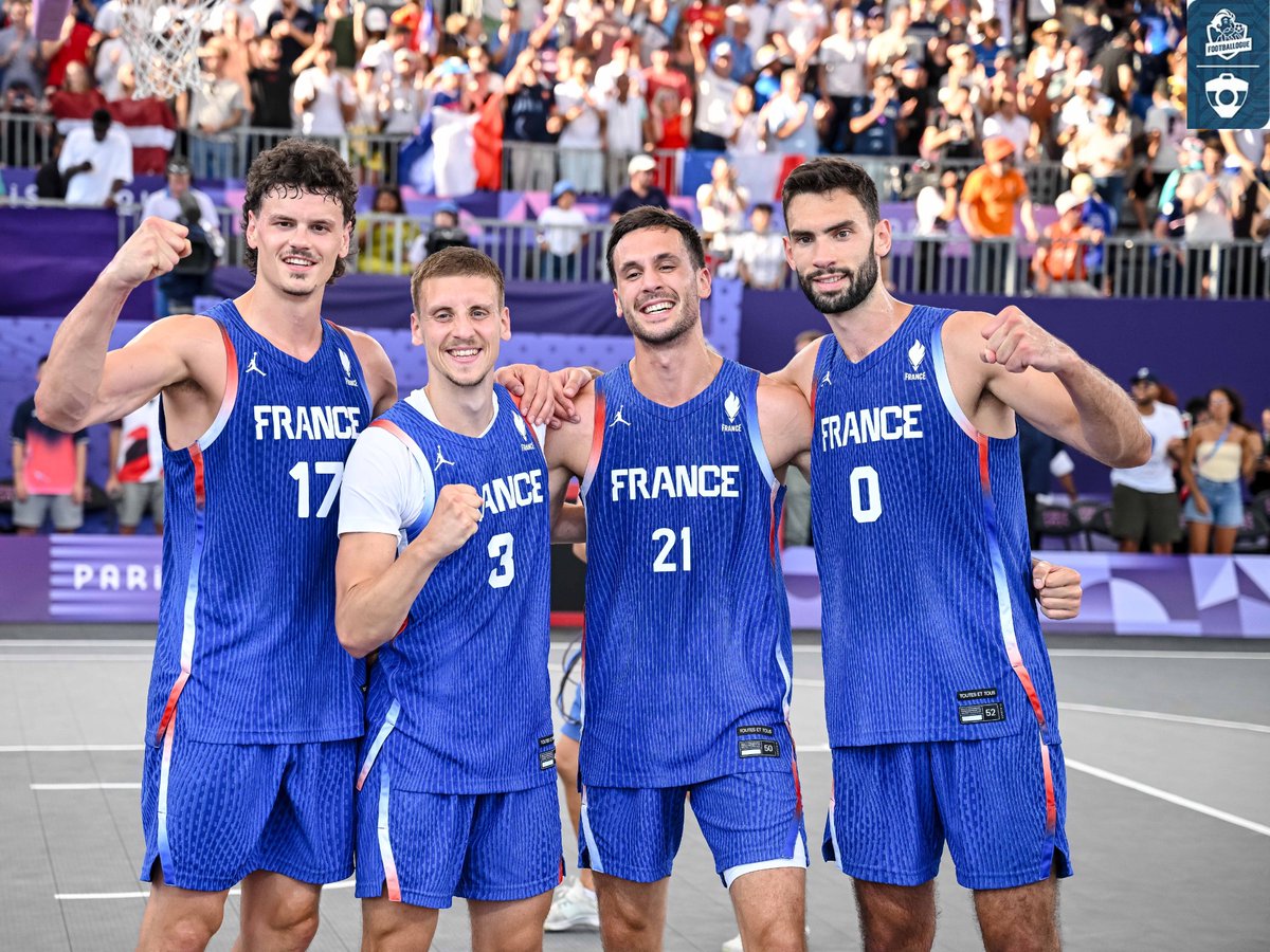 Footballogue's tweet photo. MÉDAILLE D’ARGENT POUR LE BASKET 3X3 MASCULIN. 🥈🇫🇷

Cruel cette défaite de 1 point en prolongations, mais vous avez été MONSTRUEUX les mecs. 👏🏀 https://t.co/ufqLQV6OXS