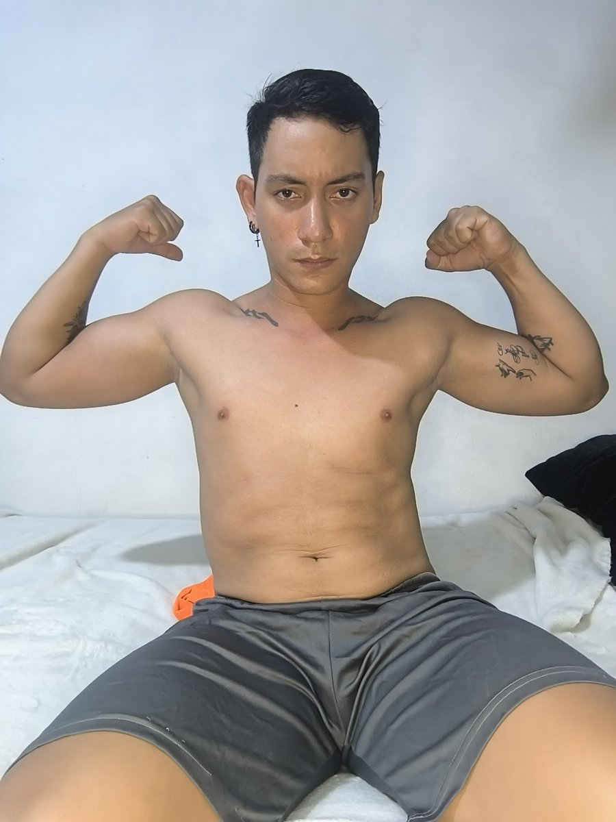 stonhells's tweet photo. Si se nota más el gym verdad? https://t.co/ssXOoYhsfr