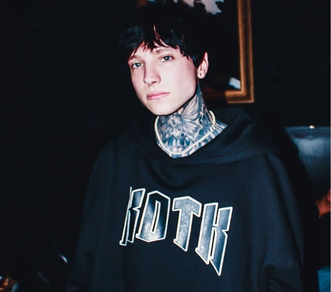 cookiesxcry's tweet photo. mis bonitos 🖤 https://t.co/VOMNMGPj4R