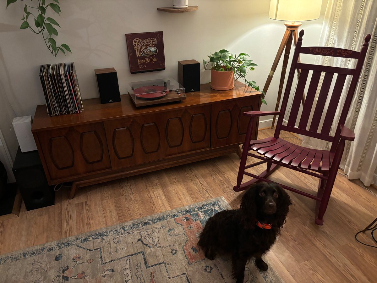 drewcward's tweet photo. @49winchester got that new thing spinning!! Special edition to match the rocking chair. https://t.co/jyFxLuBAsO