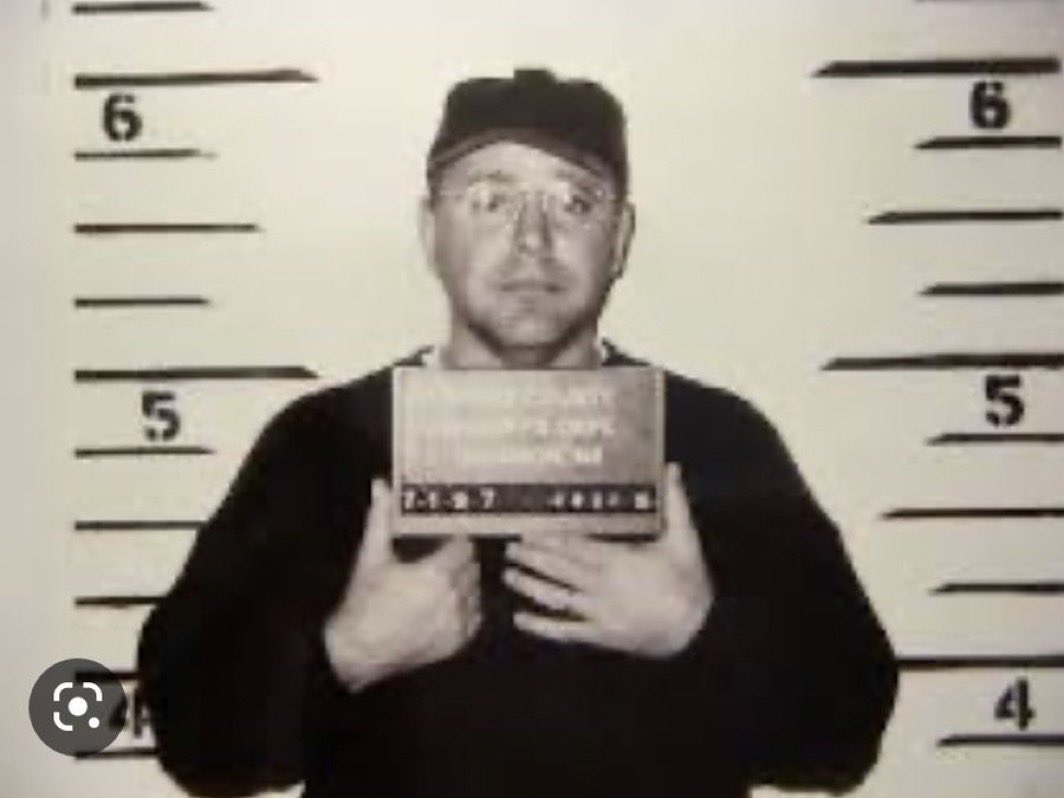 kylenabecker's tweet image. JUST IN: Media buzz is rising that Kamala Harris is selecting Minnesota Gov. Tim Walz as her VP choice.

Who is Tim Walz? Let's take a quick look:

• Fueled BLM Riots in 2020
• Rioters looted and wrecked Minneapolis
• Change MN state flag to resemble Somalia's
• K*lled old…