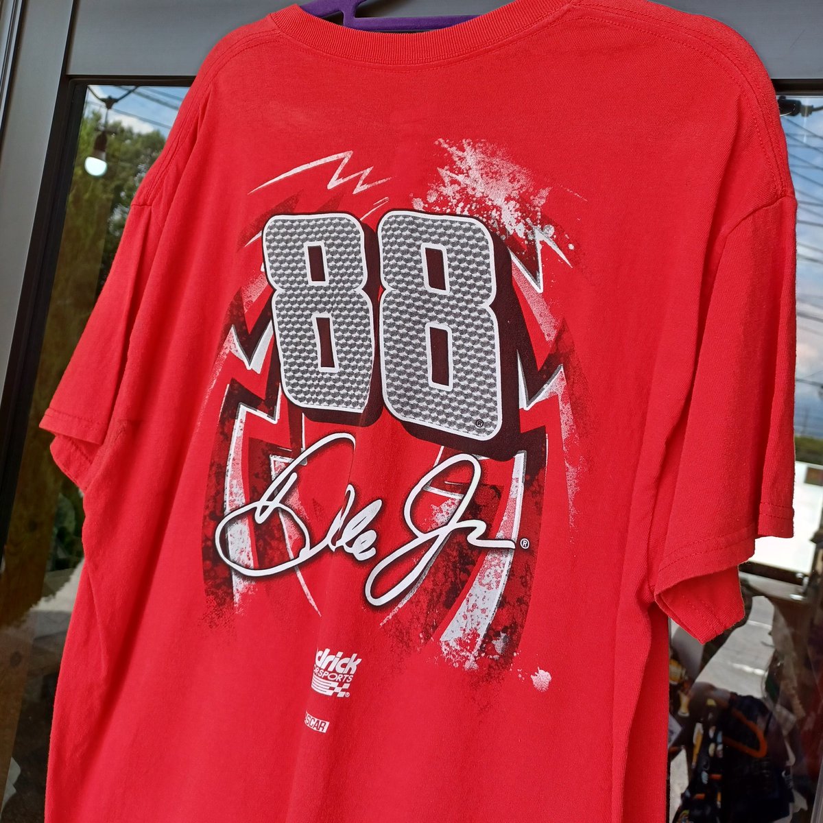 390Day's tweet photo. 🟥NASCAR🟥
DALE JR 88 Tシャツ
size…L   Color…RED

キッズアイテム無料配布実施中👍🏻 ̖́-︎

CLOSE  18時
皆様のご来店お待ちしております😊

 #古着屋  #山梨  #Days  #海外古着  #NASCAR  #DALEJR88  #Tシャツ https://t.co/GwPBIjsDoW