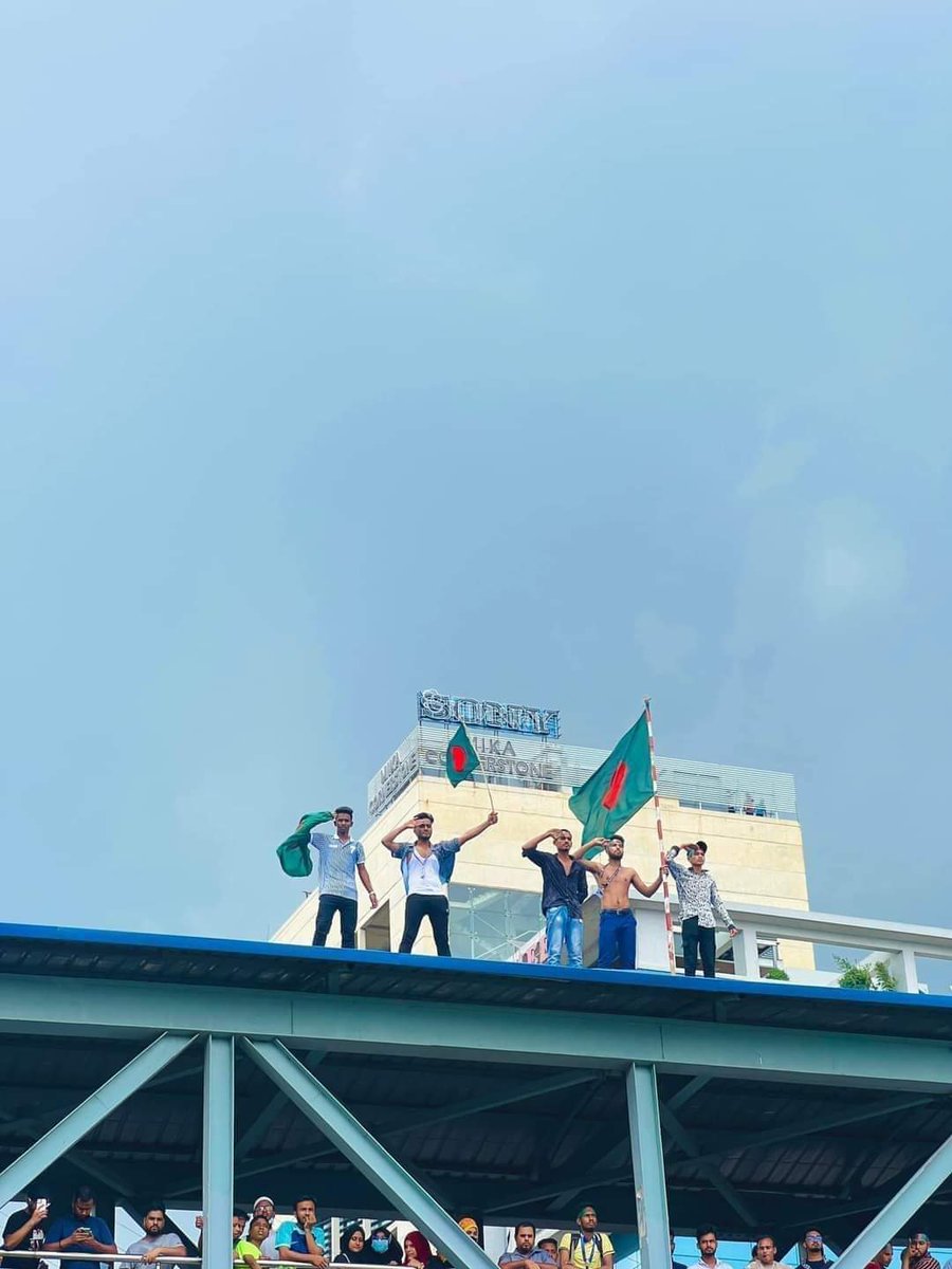 MHLASKAR13's tweet photo. Congratulations to all Bangladeshi Students #Bangladesh https://t.co/WjWFxPS1Z8