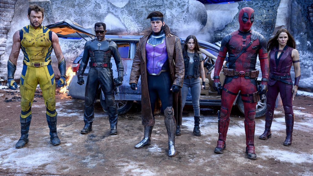 MarvelxDCTR's tweet photo. 'DEADPOOL &amp; WOLVERINE' filminde (Channing Tatum - Gambit,) (Jennifer Garner - Elektra), 
(Dafne Keen - X-24) ve 
(Wesley Snipes - Blade) rolünde ilk resmi bakış. https://t.co/bvtFnQhYPa