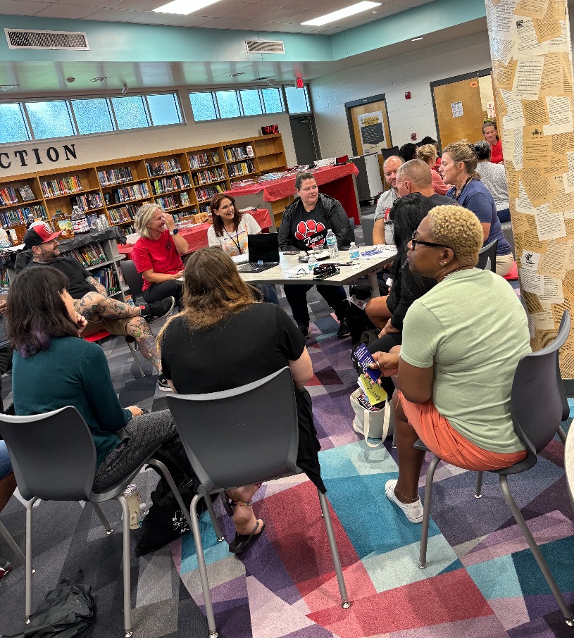 Smsvcs1's tweet photo. Welcome back TEAM Tiger! Today we kicked off the school year with good food and fun and set the stage for an amazingly productive school year. Excellence is the SMS Way! @TSwift08 @volusiaschools @Smsvcs1 #smsroars https://t.co/Lx5gRAH2Ax