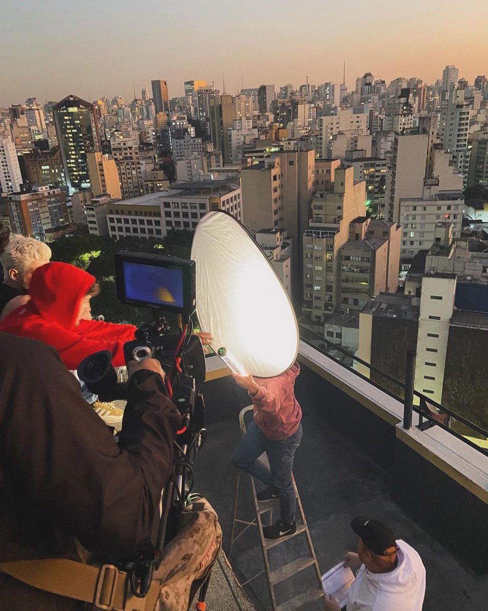 cairnasualabia's tweet photo. bastidores do momento em que joão vitor &amp; ufo fizeram a maior canalhice da carreira todinha. https://t.co/tcK89fbmvK