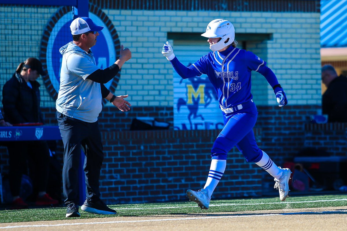 🚨REMINDER🚨

We have another Elite Camp coming up soon!

August 17th from 9:00am - 5:00pm for grades 8th-12th! 

Go to jameslandreneausoftballcamps.com for more information and to register! 

Open to any and all entrants.