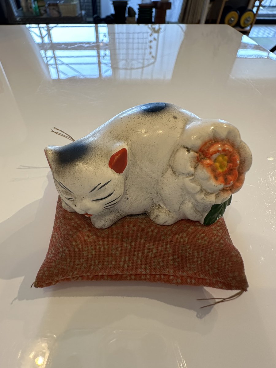 take453's tweet photo. よこみあみーご　その55

#よこみあみーご
#眠り猫 https://t.co/UE6OhI5L64