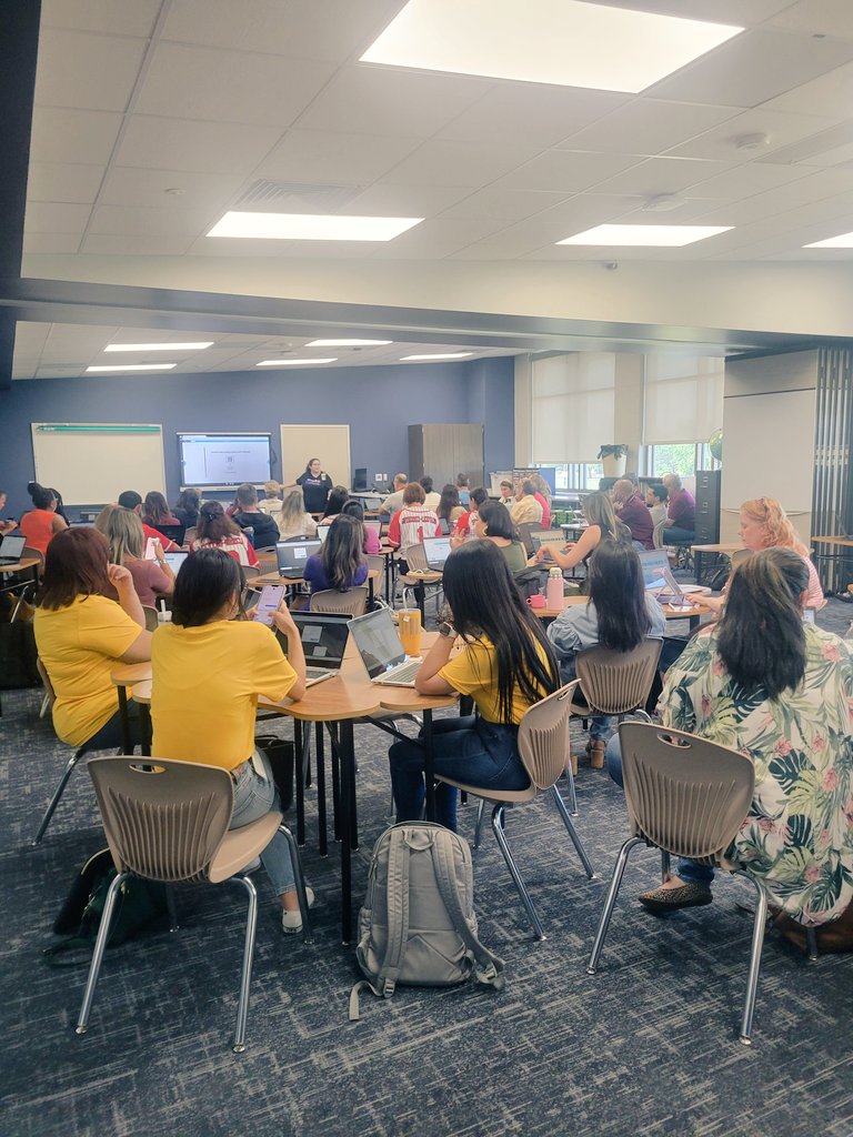 Cecilia Lara (@cecilialaralote) on Twitter photo Muchas gracias to our CTD's for their support with this great Nearpod training! We appreciate you <a href="/toritheteacher8/">Tori Klaff βπ»π»π</a> !! Muchas gracias to our CTD's for their support with this great Nearpod training! We appreciate you <a href="/toritheteacher8/">Tori Klaff βπ»π»π</a> !!