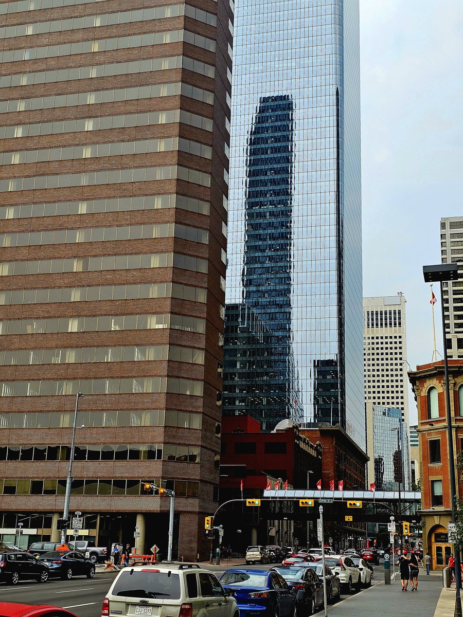 N4V1111's tweet photo. Best time for tourists to visit Canada π π¨π¦ Guess the city? π
.
#viewfromcamera #photography #naturephotography https://t.co/TOOVs8UqAL