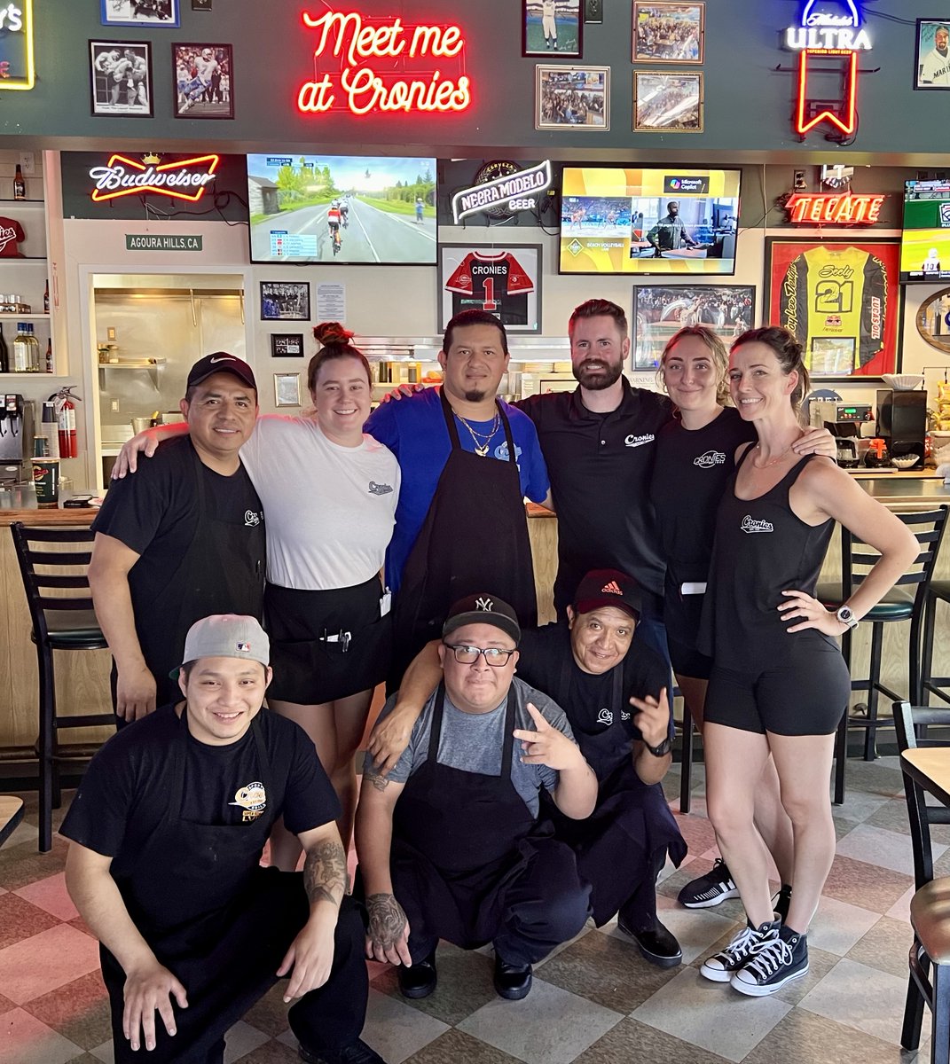 Cronies Sports Grill tweet media