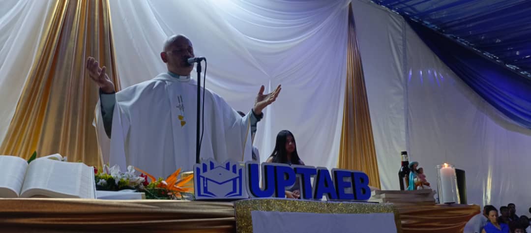 Uptlara tweet media