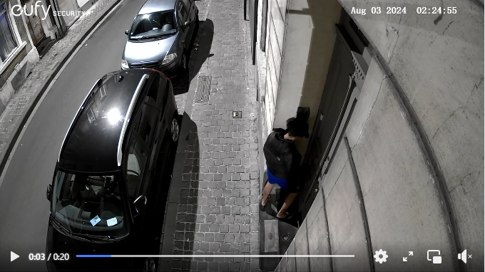 1210SJTN's tweet photo. Admirez ce qu'est devenu le Quartier Nord de Saint-Josse. Les maisons des habitants sont devenues des urinoirs, consommation de drogue en pleine rue &amp; en pleine journée, bagarres, ordures, etc.
La Police dit ne rien pouvoir y faire.
(source : Facebook #SaintJosseNews) https://t.co/0Qw2h2Twis