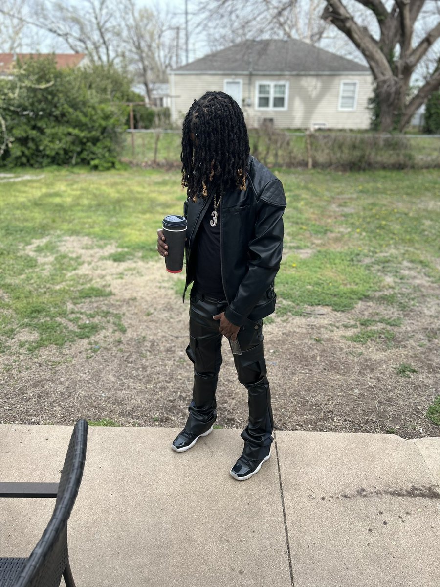 threethang's tweet photo. Dis 3 Baby #300MoneyTeam https://t.co/dw124Mmvzy