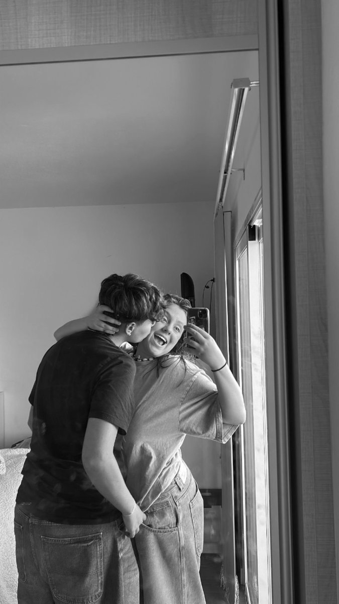 palfnpz's tweet photo. 6 meses de pura felicidad https://t.co/LqMKi0z1bH