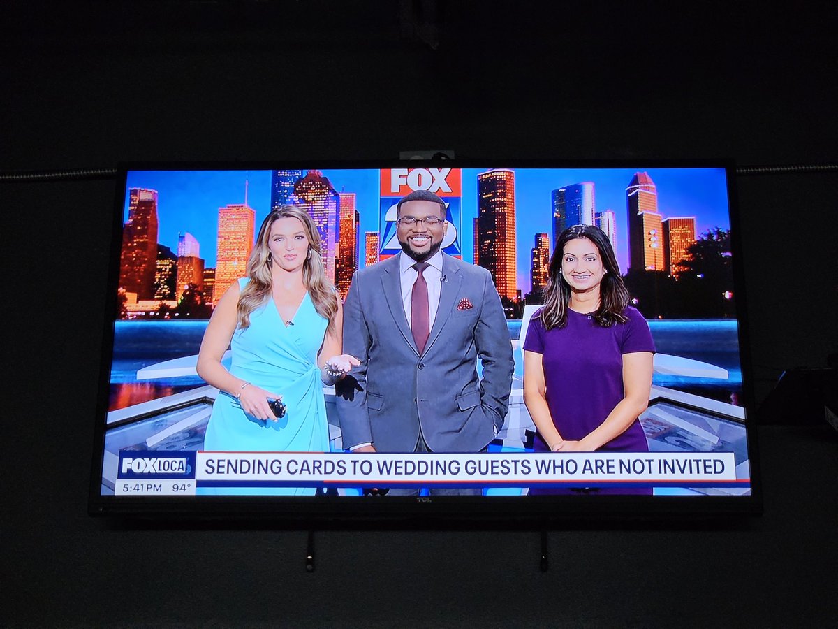 hardcorespin's tweet photo. It is always a joy watching @FOX26Houston news live at 5:30pm-6:30pm with @AnthonyTVNews @CarolineonTV @RemeishaShadeTV @rashivats Monday-Friday. Tune in now and at 9pm tonight for our community updates. #1Fox26NewsFan #GloryFitness stays locked in daily 🔒. https://t.co/eNAfdZN6M2