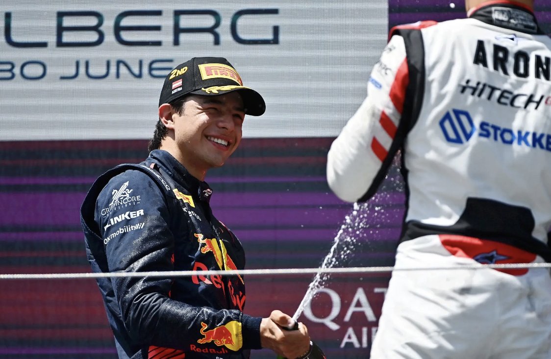 f2updates's tweet image. 📰 | "I was like six, and I had my PJs on and I was just cycling at like 9pm, and I fell into the pool with the bike." 🫣
Get to know Campos driver Pepe Martí's dream birthday cake, the funniest thing he's done, and more! 🤩👇
fiaformula2.com/Latest/1EQSErz…
#F2 #PepeMartí