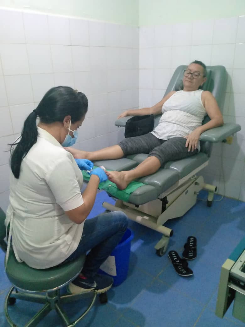 CDI Alirio Navarro Alemán 
Estado Falcón 
Trabajo diario en la sala de rehabilitación brindando un mejor servicio de excelencia al pueblo venezolano.
#CubaPorLaVida
#CubaCoopera
🇨🇺🇻🇪