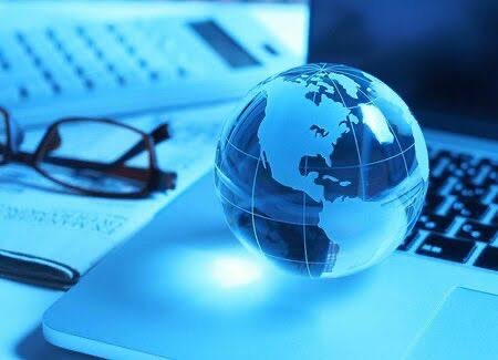 mgrc_a_mifuyu's tweet image. 8/6は #WorldWideWebの日🌐
www.というドメインが世界で初めて流通された日なんですよ。ネット構築の根幹とも言われています💻
今は言わずもがなスマホ社会なので自然とネットを学ばざるを得ませんからね。
ネット上に名前と顔といった個人情報は迂闊に出さない…ってワタシ達はどうなるのでしょうか。