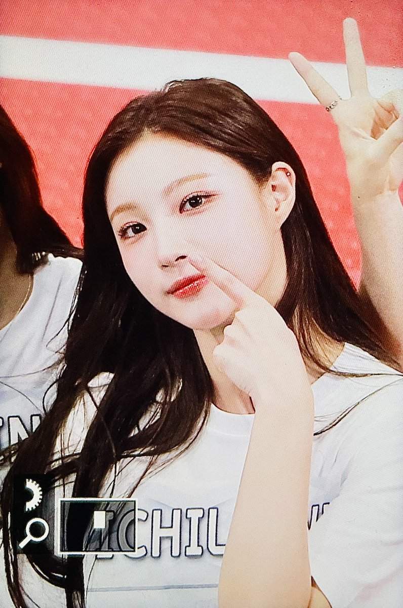 yeju_04's tweet photo. 240805 

아육대 토끼코🐰

#아이칠린 #ICHILLIN #예주 #김예주 #YEJU https://t.co/z3rMKpiMjt