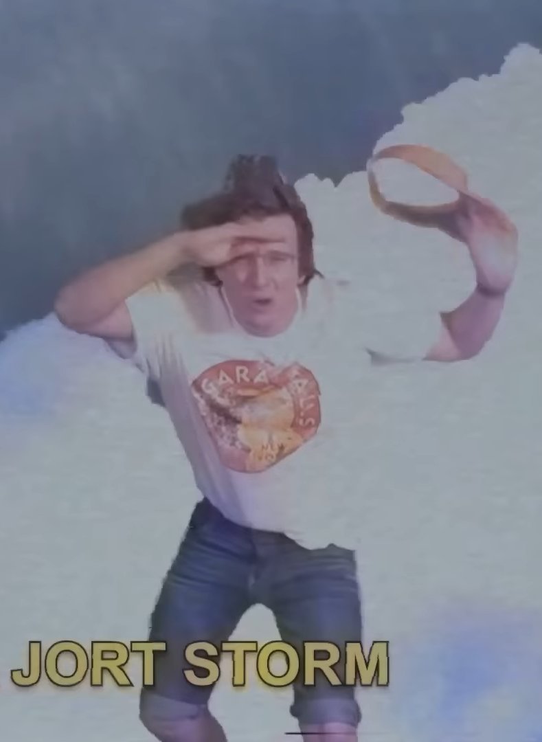 ChristopherRWD's tweet image. Finally he has his Sword