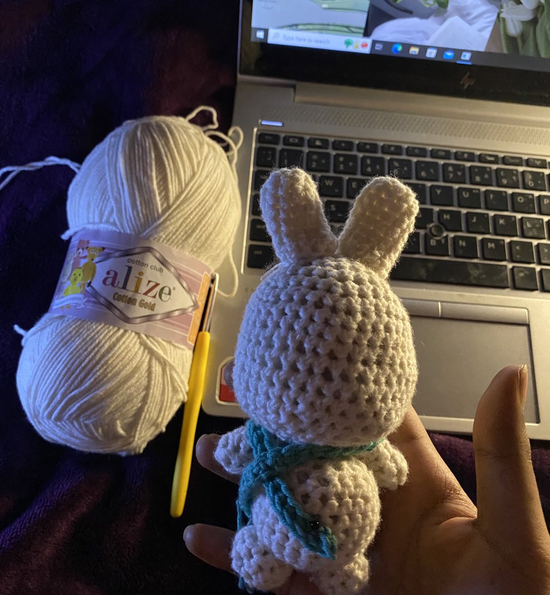 Shvhd_tt's tweet photo. Still under process .. 🤍⏳
الوش وملامحه اتخيلوهم زي ما تحبو 🤣 https://t.co/9nxeyowSZZ