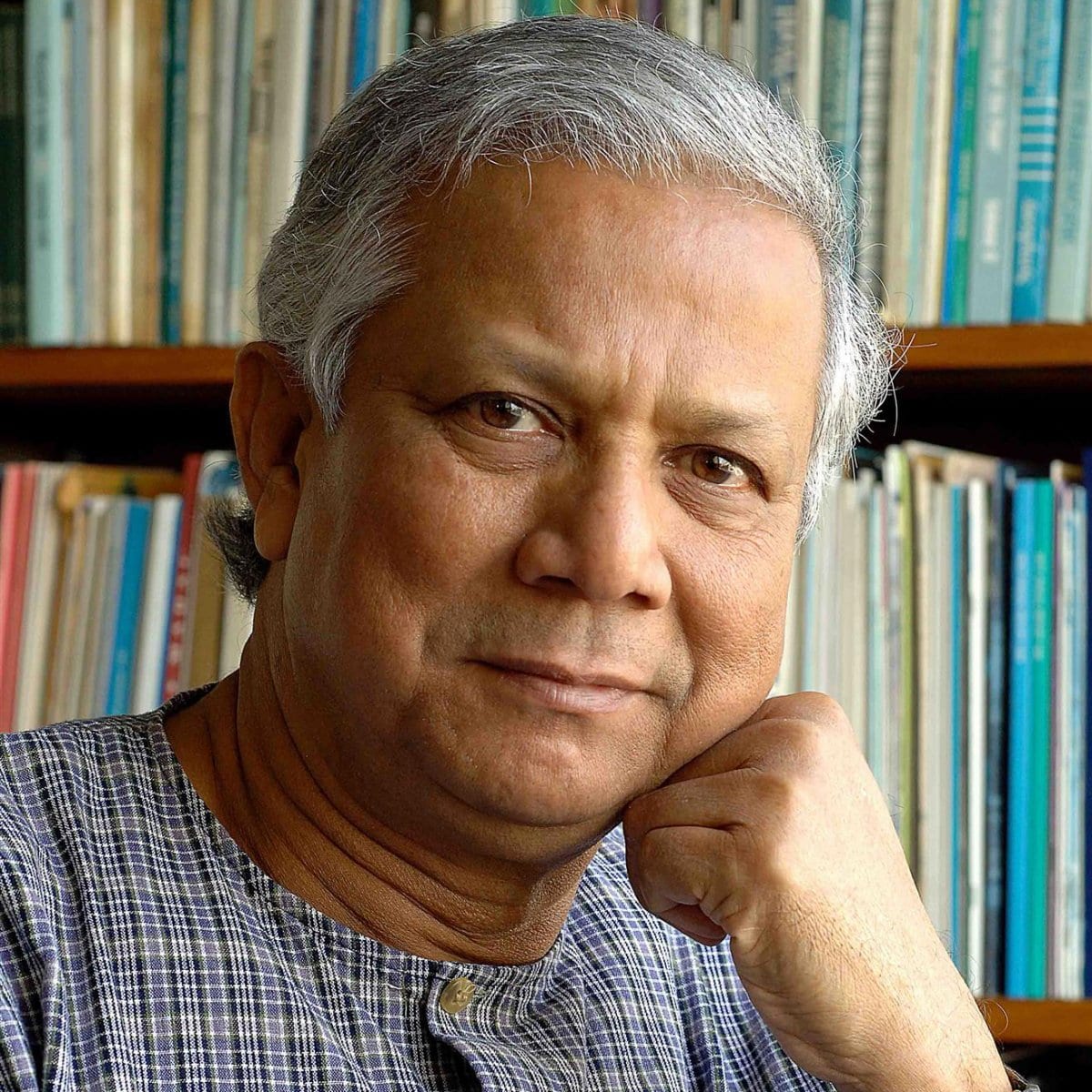 smzakaria's tweet photo. #Bangladesh: The student leadership that brilliantly led the revolution to oust dictator #SheikhHasina is now dictating the terms for the interim government. They have just declared country's Nobel Laureat @Yunus_Centre as the head of the interim government!  Very smart move! https://t.co/RXJd5nPWNV