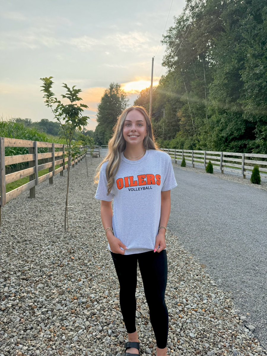 I am so excited to announce my verbal commitment to the University of Findlay to continue my athletic and academic career. I want to thank my family and <a href="/UFindlayVball/">Findlay Volleyball</a> for giving me this opportunity to play at the next level. So excited to spend my next 4 years as an Oiler!! 🧡🧡