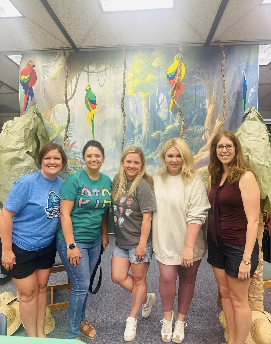 Thank you to our ABE PTA for planning and executing an incredible welcome back breakfast for our staff! Collaborating with our community makes us stronger 💪🐢<a href="/ABETerrapins/">Armand Bayou Elem.</a>