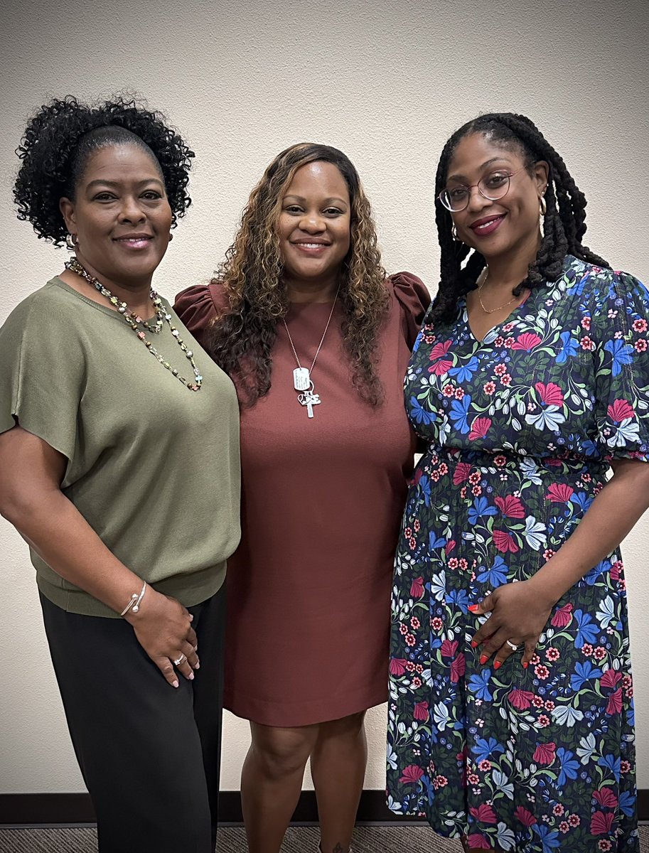 Members of KFC presented Mount Sinai with a check to kick off their back to school excitement! It brings us no greater joy to hear the needs of our community and do the heart work to meet them! #CAABSE #BackToSchool #CommunityLove #EducationMatters #JoinUs #MakeADifference
