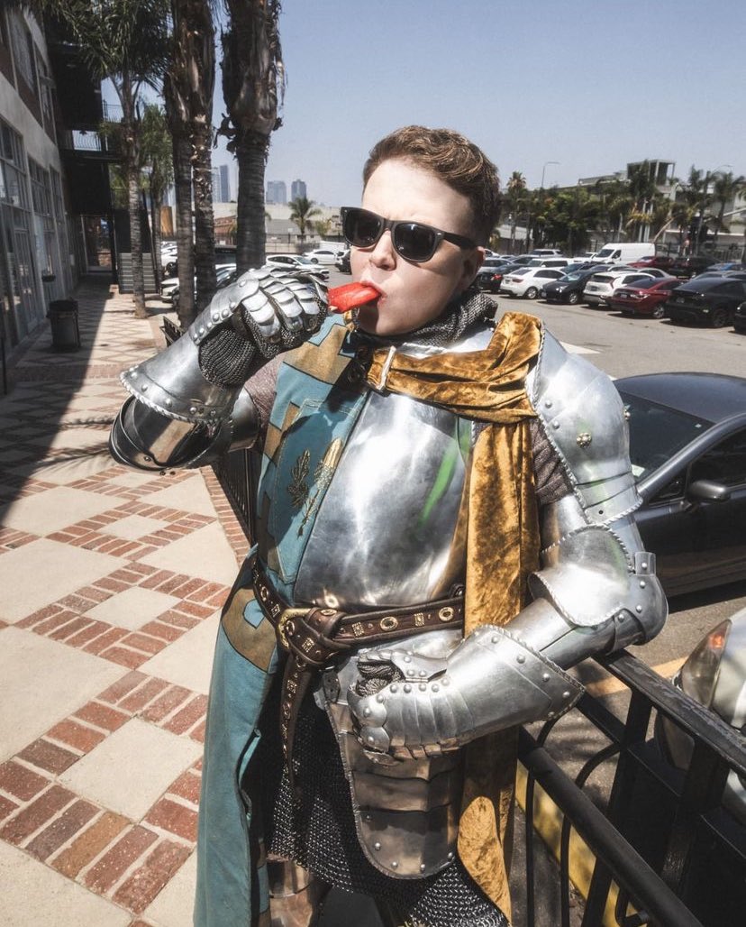 elana_danielle's tweet image. how is no one talking about this photo shoot???  mini🧵