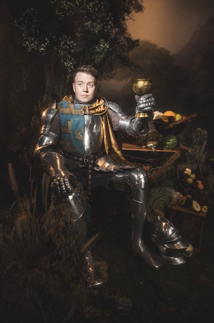 elana_danielle's tweet image. how is no one talking about this photo shoot???  mini🧵