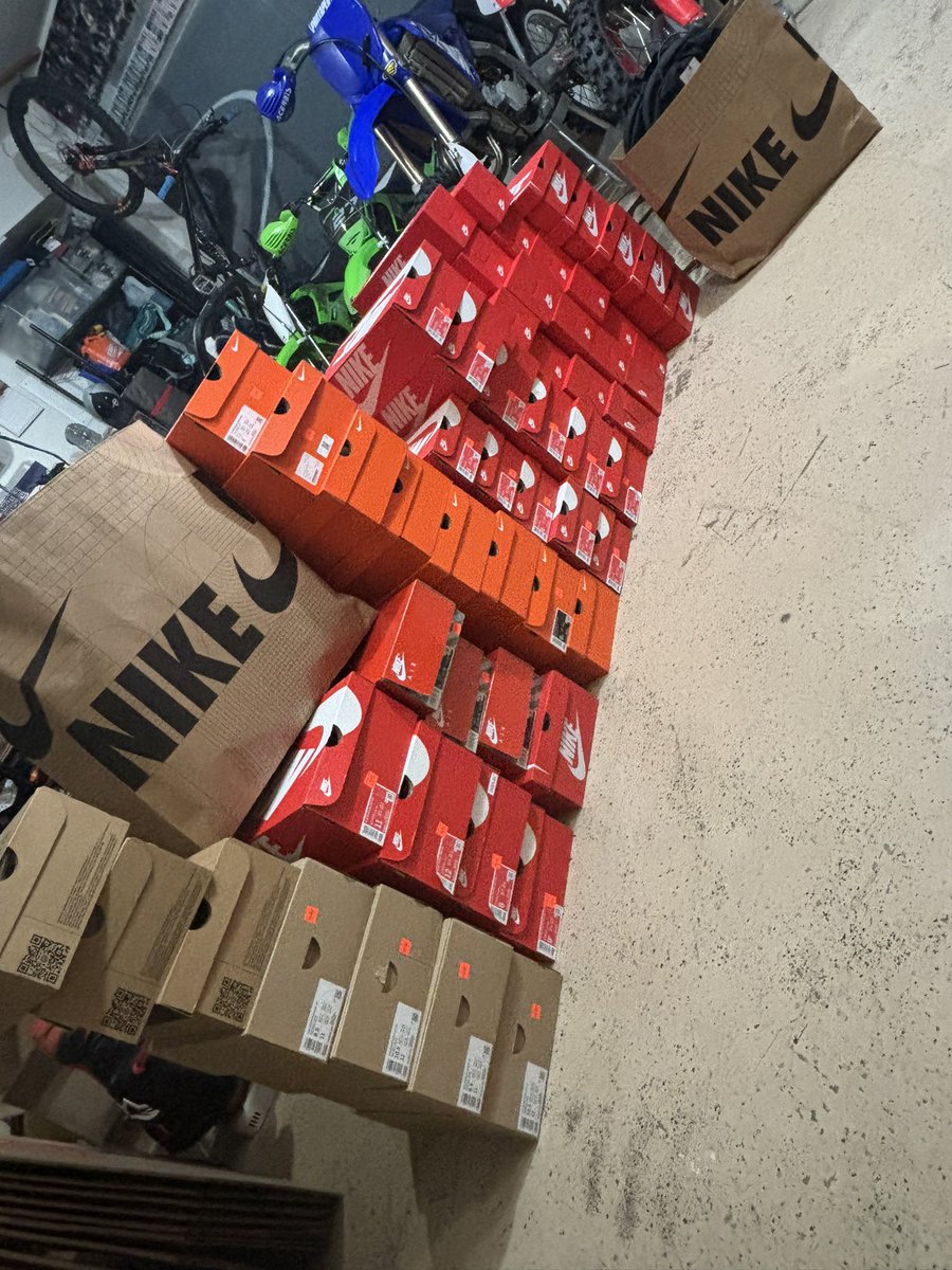 Daniel Vela tweet media