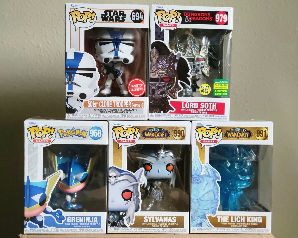 DougieFresh_83's tweet photo. Mail call Monday!
Got my @funko Shop SDCC order in! Figured I'd also get a few extras I've been meaning to get π
#MailCallMonday #Funko #FunkoPops https://t.co/P808iJT3KU