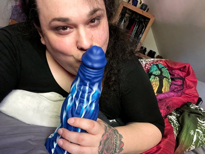 I honestly don't know if I can handle this new toy, but I'm excited to try. 😳 🔥 More pics: https://t<a href="/tag/thick"class="tags"><span>#thick</span></a><a href="/tag/bbw"class="tags"><span>#bbw</span></a><a href="/tag/chubby"class="tags"><span>#chubby</span></a><a href="/tag/trans"class="tags"><span>#trans</span></a><a href="/tag/bbwporn"class="tags"><span>#bbwporn</span></a><a href="/tag/bbwmodel"class="tags"><span>#bbwmodel</span></a>