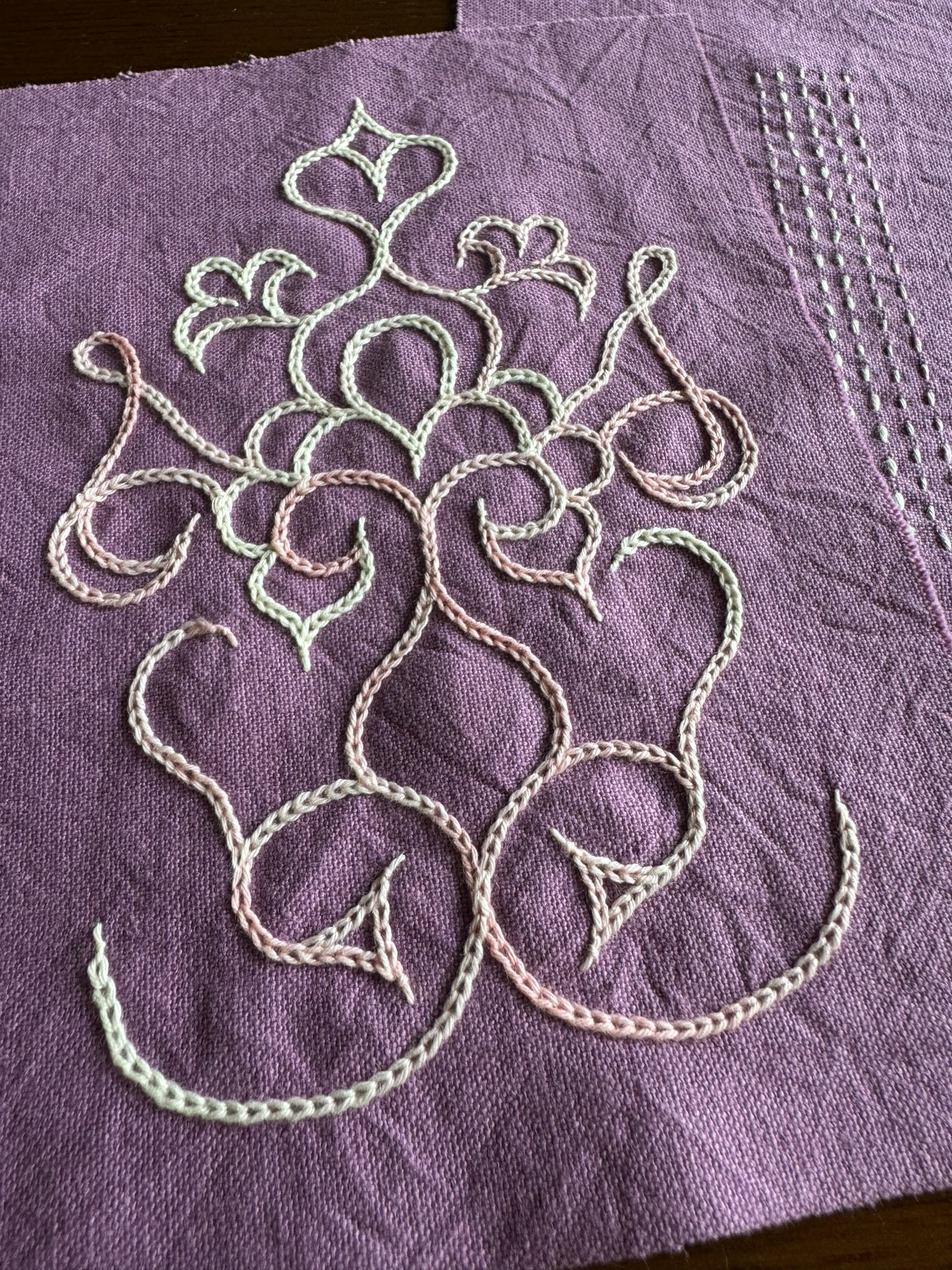 アイヌ模様の刺繍 il_fullxfull.3497462302_2yin.jpg